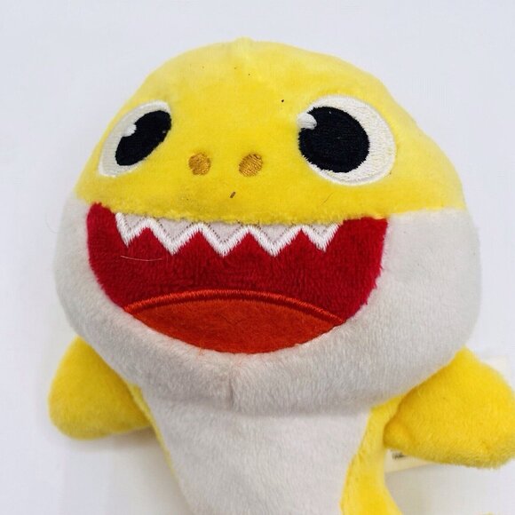 Pink Fong 8 in Baby Shark Plush Yellow 2019 - Picture 2 of 4